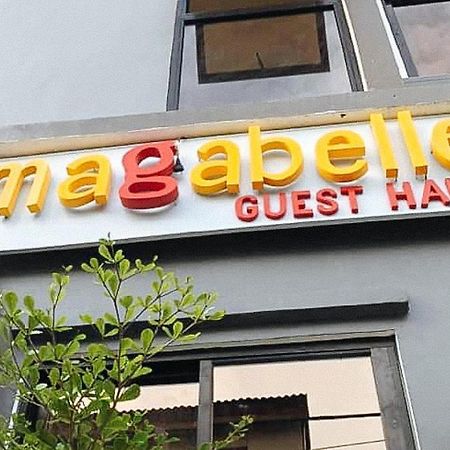 Magabelle Guesthouse Cebu Bagian luar foto